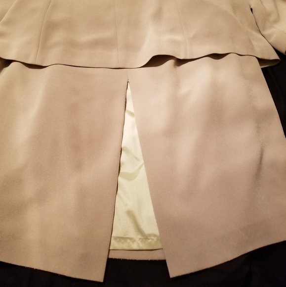 Suit - Picture 4 of 4